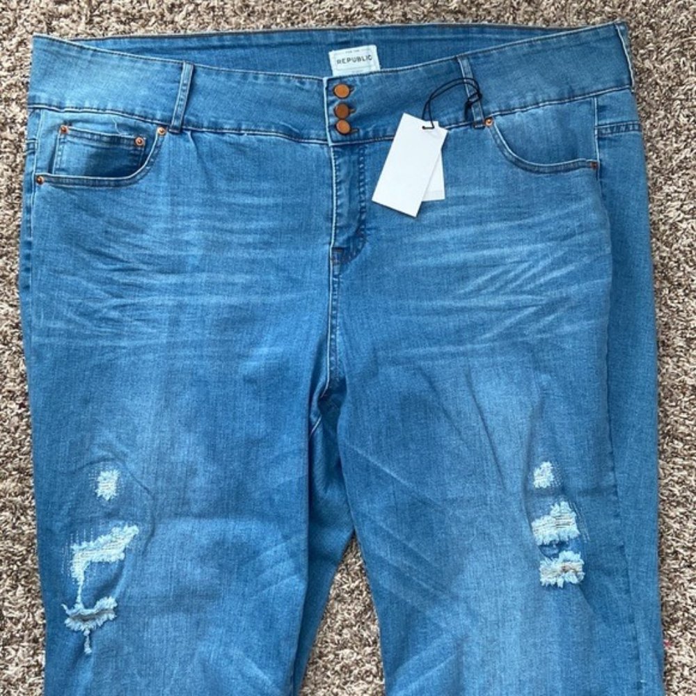 For the Republic distressed capri Jeans pants - Picture 3 of 7